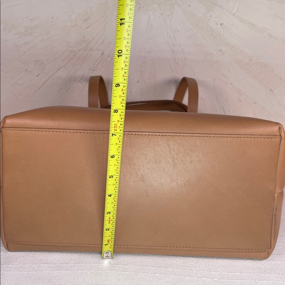 Madewell Leather Tote - Picture 6 of 15